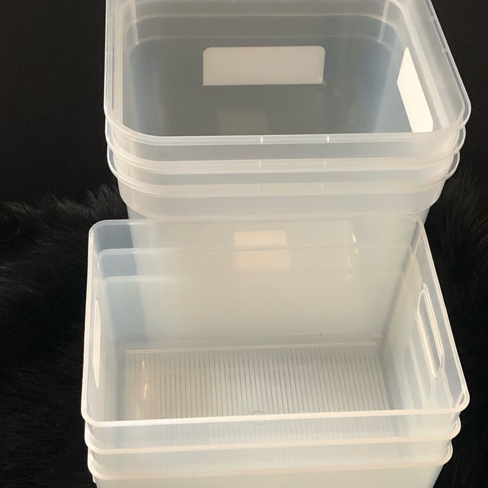 Sterilite 3 Stackable Clear Plastic Storage Bins and Bonus 3 small containers
